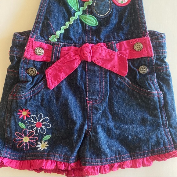 Y2K Denim Overall Shorts 4T Flower Patchwork Ric Rac Shortalls Ruffles - Picture 3 of 5